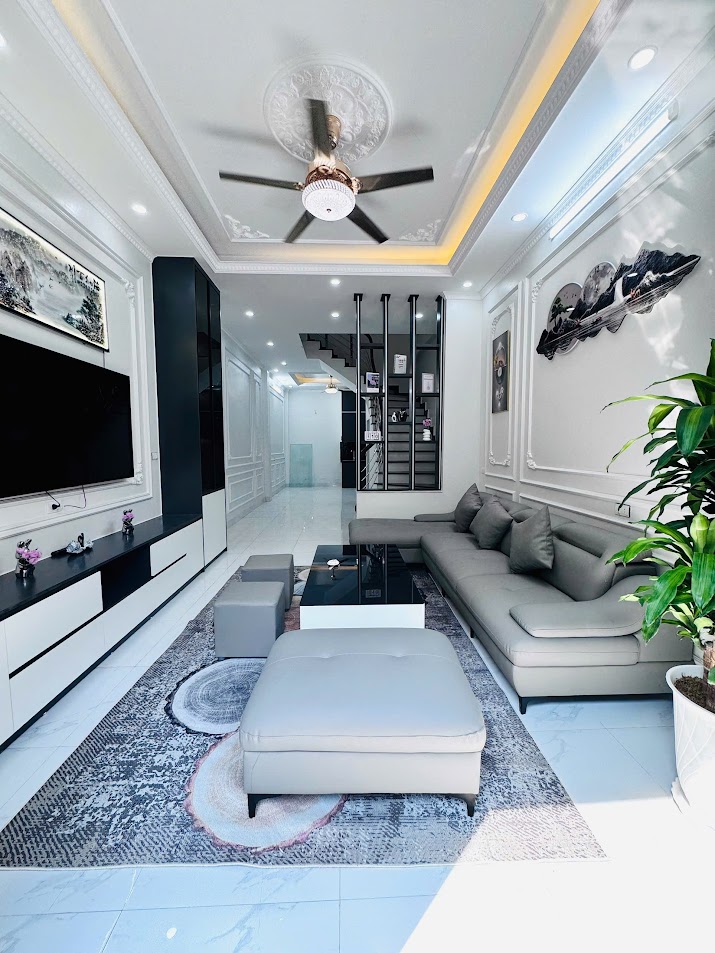 BÁN NHÀ VĨNH QUỲNH THANH TRÌ. 2 MẶT THOÁNG, DT 55Mx3T, NHỈNH 6 TỶ.