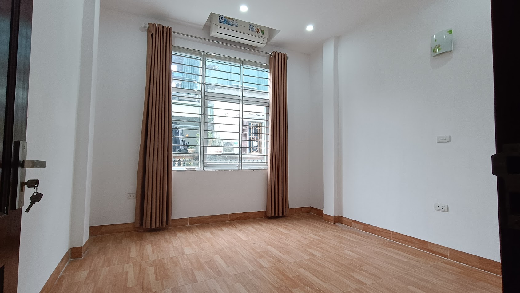 BÁN NHÀ CỔ ĐIỂN TỨ HIỆP - THANH TRÌ. VÀI BƯỚC Ô TÔ ĐỖ NGÀY ĐÊM, 36M, 4 TẦNG. 6 TỶ 95